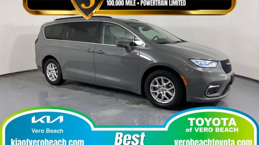 2022 Chrysler Pacifica Touring L — Minivan — 66,658 mi — Vero Beach, FL
