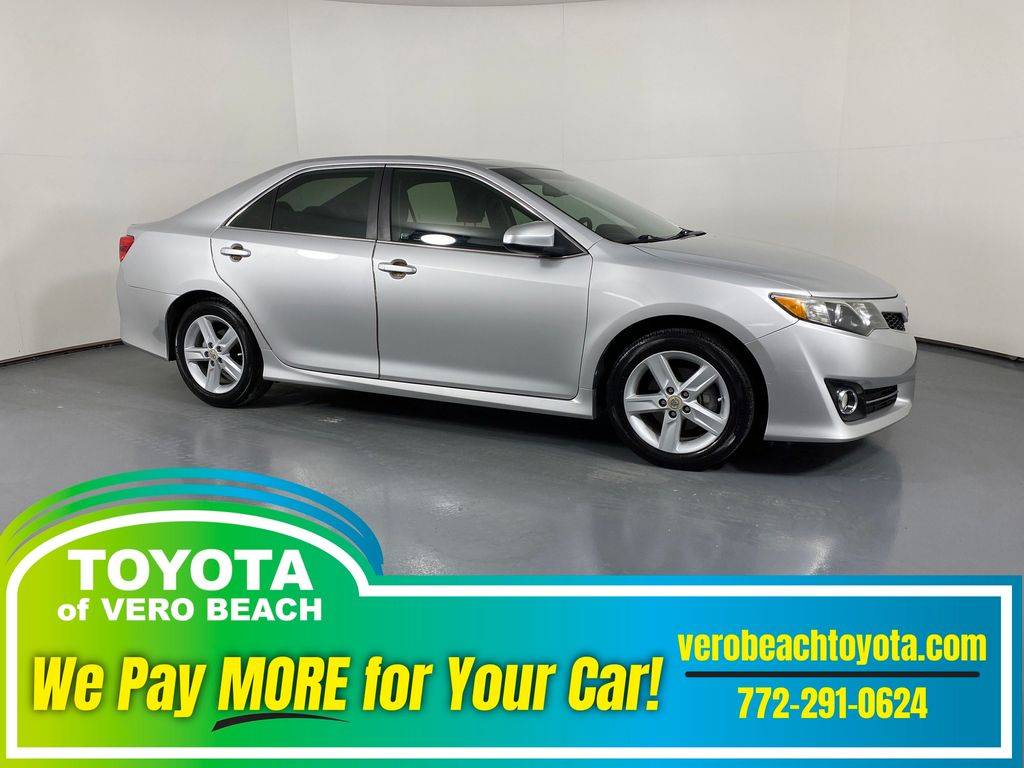 2012 Toyota Camry SE — Sedan — 34,896 mi — Vero Beach, FL