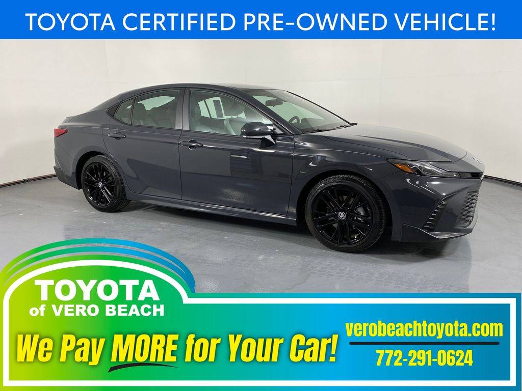 2025 Toyota Camry SE — Sedan — 10,730 mi — Vero Beach, FL