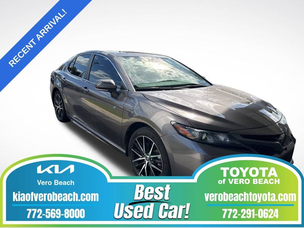 2023 Toyota Camry SE — Sedan — 37,552 mi — Vero Beach, FL