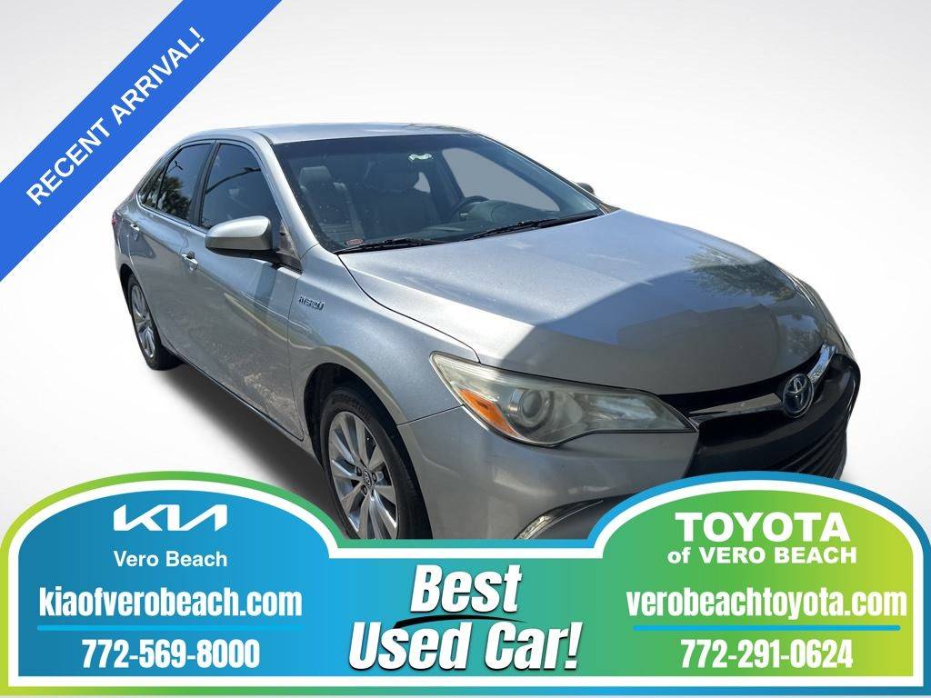 2016 Toyota Camry Hybrid LE — Sedan — 202,359 mi — Vero Beach, FL