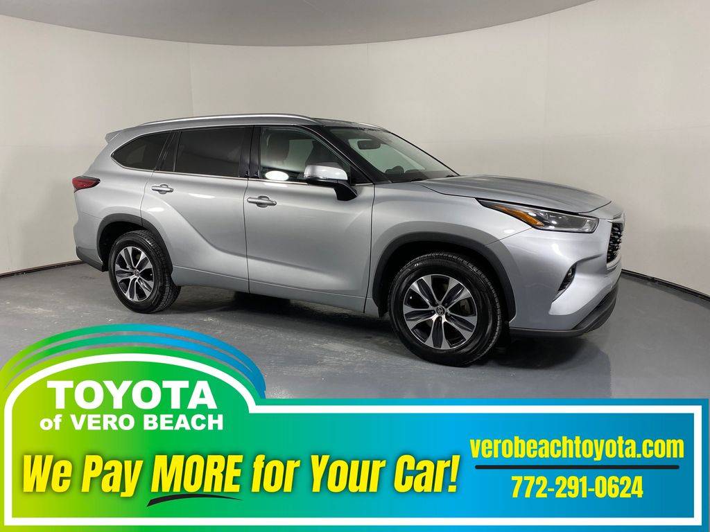 2021 Toyota Highlander XLE — SUV — 128,819 mi — Vero Beach, FL