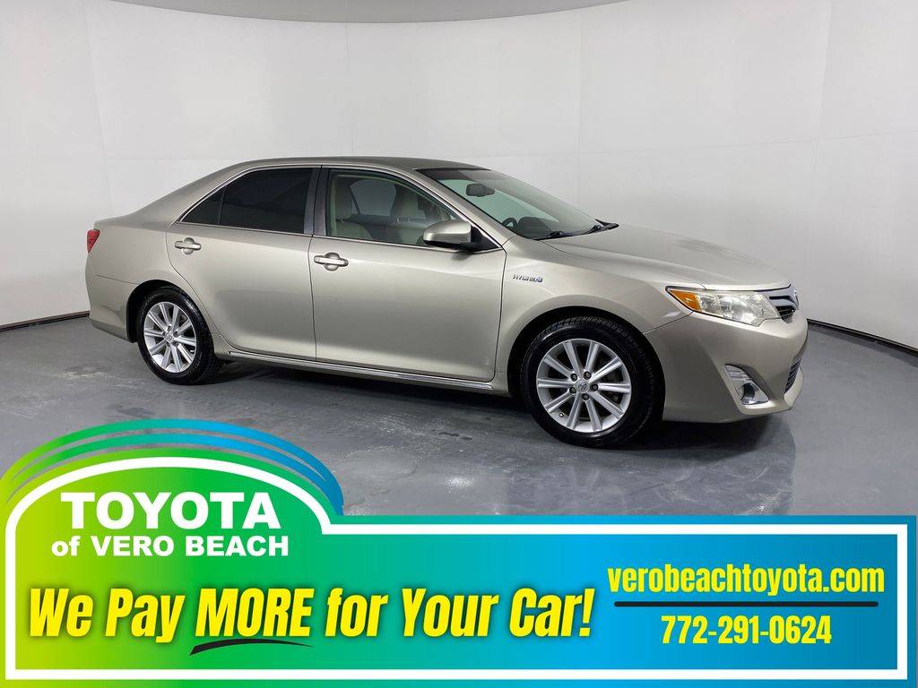 2013 Toyota Camry Hybrid LE — Sedan — 66,995 mi — Vero Beach, FL