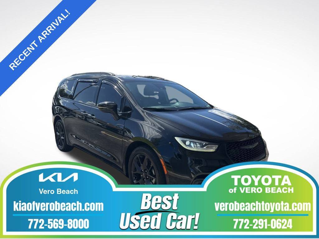 2021 Chrysler Pacifica Touring L — Minivan — 53,409 mi — Vero Beach, FL
