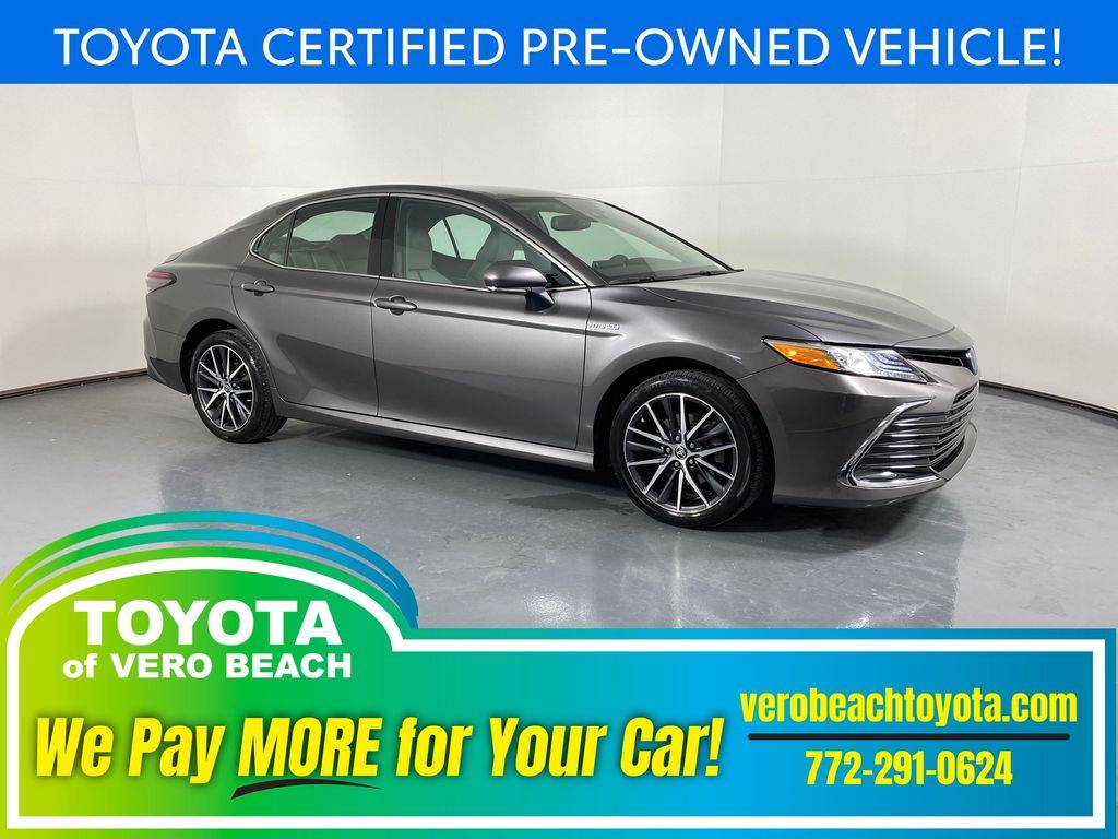 2021 Toyota Camry Hybrid XLE — Sedan — 17,253 mi — Vero Beach, FL