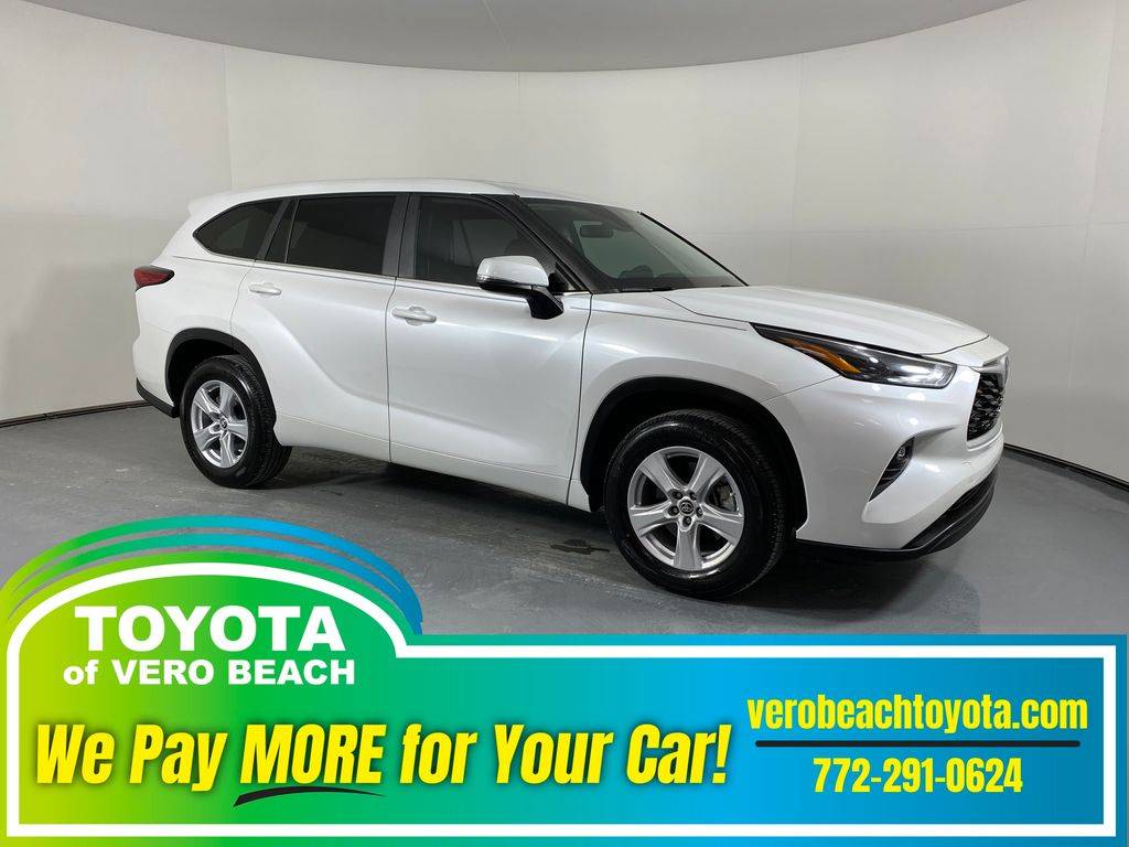 2023 Toyota Highlander LE — SUV — 5,306 mi — Vero Beach, FL