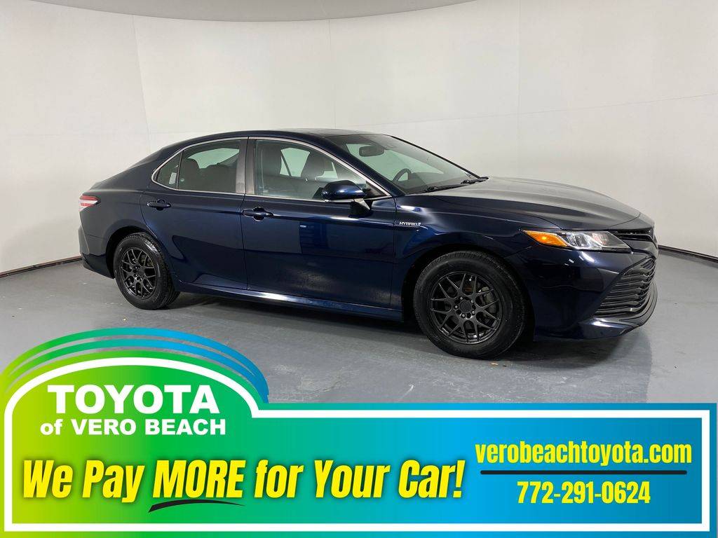 2018 Toyota Camry Hybrid LE — Sedan — 62,586 mi — Vero Beach, FL
