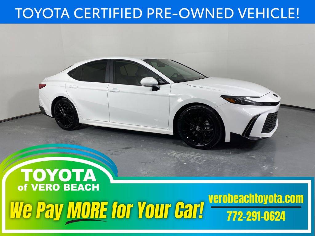 2025 Toyota Camry Hybrid SE — Sedan — 8,127 mi — Vero Beach, FL