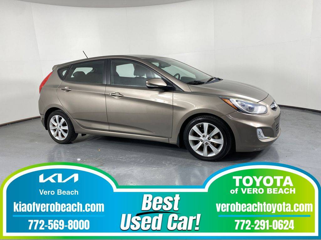2013 Hyundai Accent SE — Hatchback — 20,849 mi — Vero Beach, FL