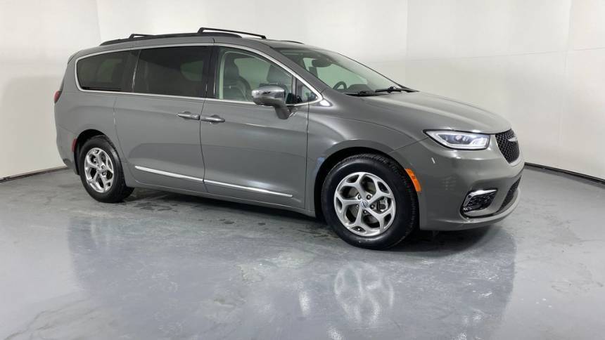 2022 Chrysler Pacifica Limited — Minivan — 82,951 mi — Vero Beach, FL
