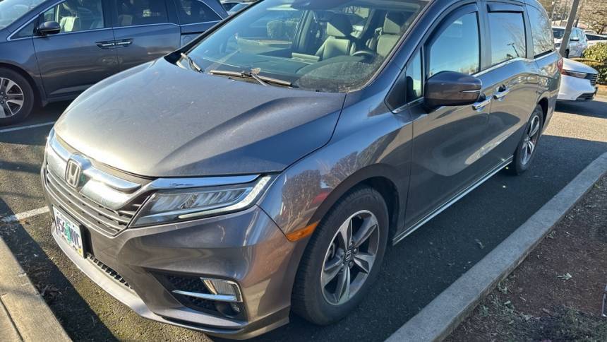 2018 Honda Odyssey Touring — Minivan — 71,512 mi — Beaverton, OR