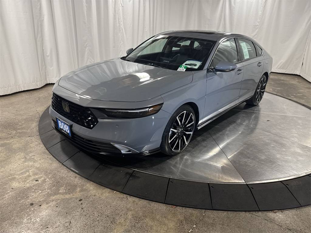 2023 Honda Accord Hybrid Touring — Sedan — 11,740 mi — Beaverton, OR