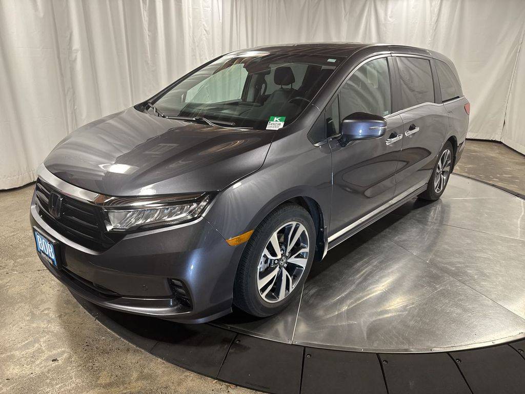 2021 Honda Odyssey Touring — Minivan — 46,844 mi — Beaverton, OR