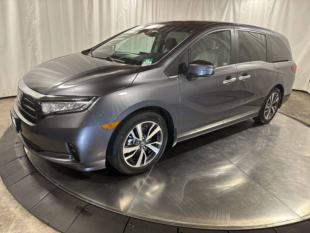 2024 Honda Odyssey Touring — Minivan — 7,623 mi — Beaverton, OR