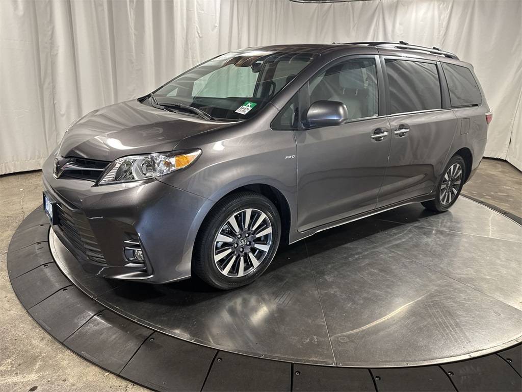 2019 Toyota Sienna XLE — Minivan — 24,752 mi — Beaverton, OR