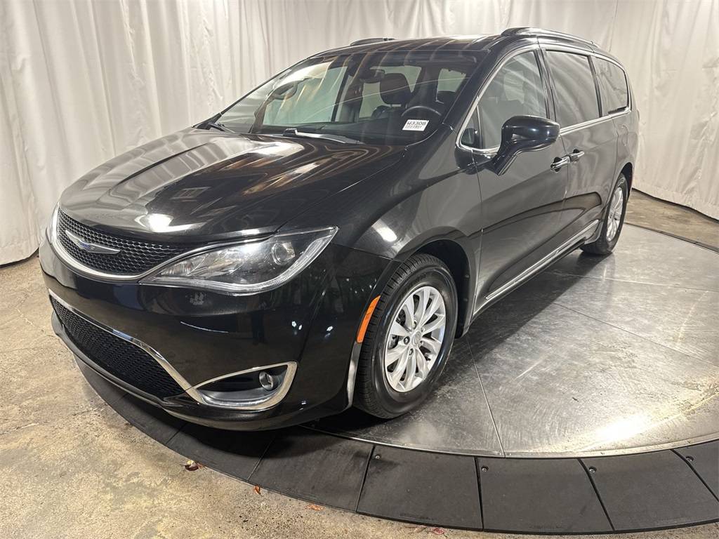 2018 Chrysler Pacifica Touring L — Minivan — 79,962 mi — Beaverton, OR
