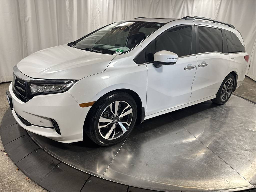 2022 Honda Odyssey Touring — Minivan — 30,054 mi — Beaverton, OR