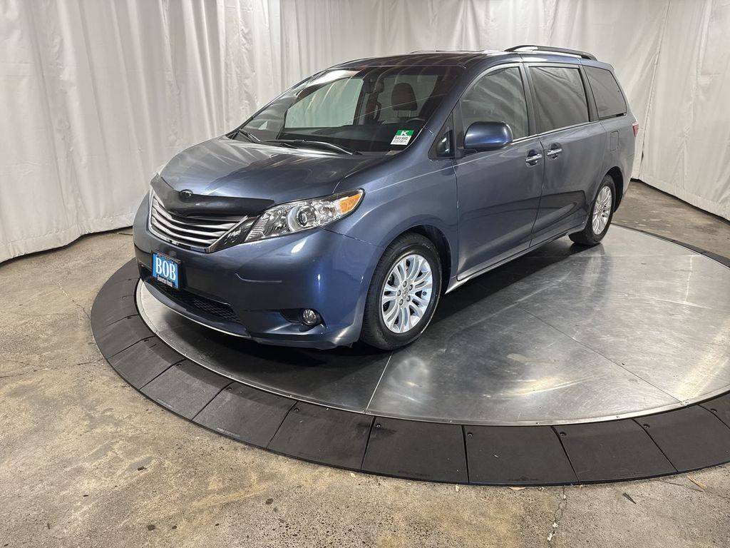 2015 Toyota Sienna L — Minivan — 67,712 mi — Beaverton, OR
