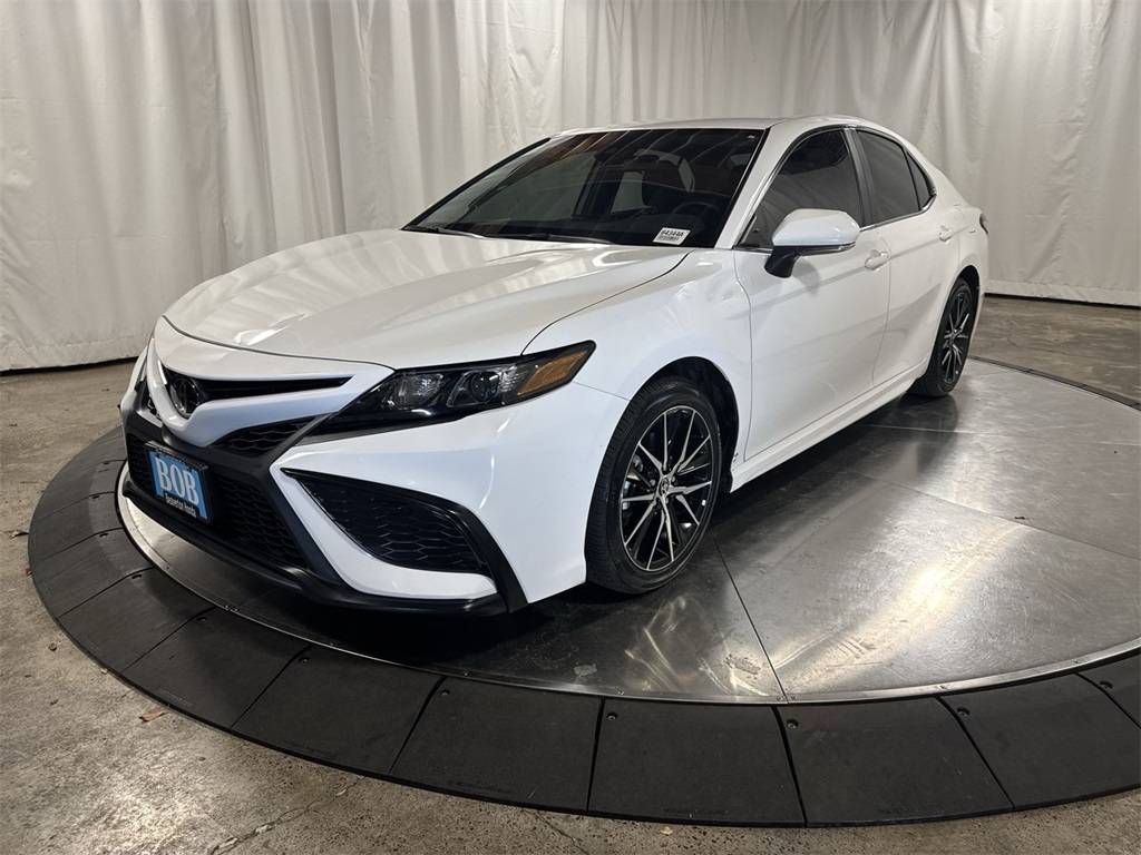 2024 Toyota Camry SE — Sedan — 15,335 mi — Beaverton, OR
