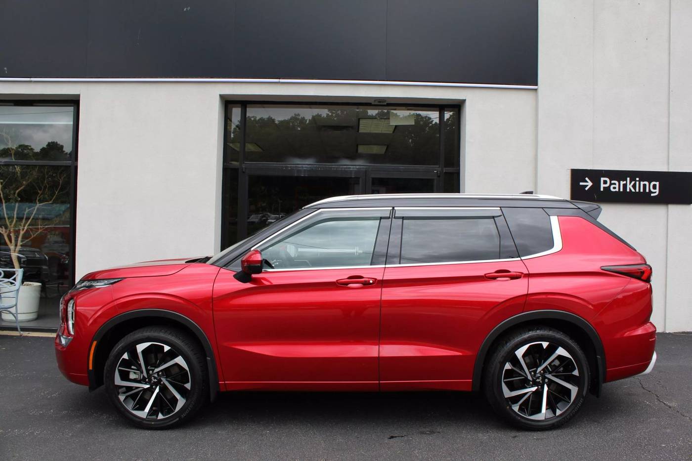 2023 Mitsubishi Outlander SEL — SUV — 6,262 mi — Bethel Park, PA