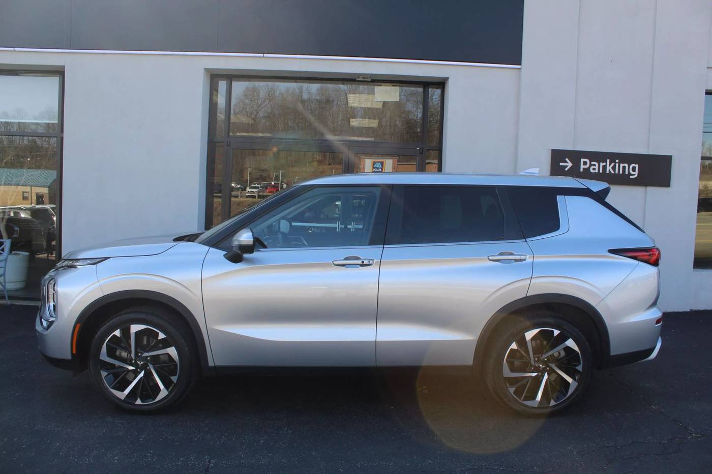 2022 Mitsubishi Outlander SE — SUV — 29,449 mi — Bethel Park, PA