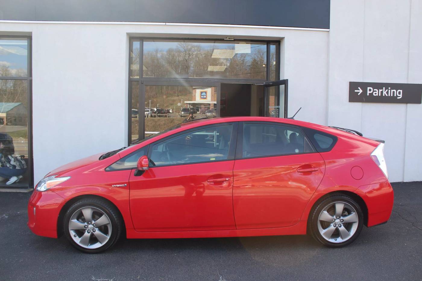 2015 Toyota Prius Persona Series — Hatchback — 126,014 mi — Bethel Park, PA