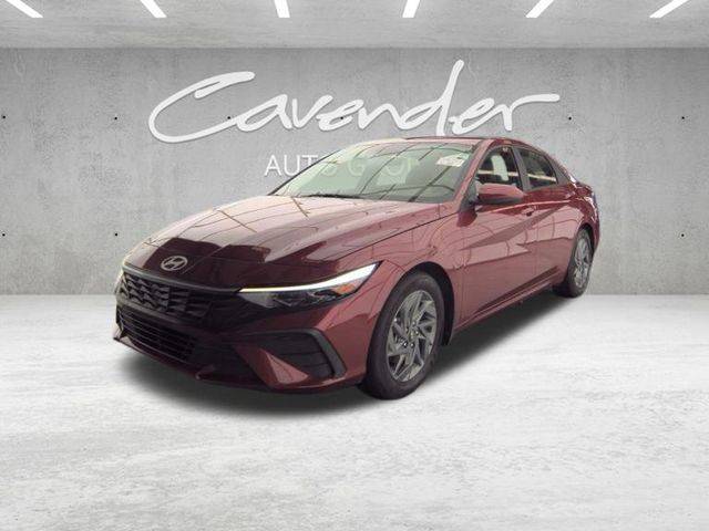 2024 Hyundai Elantra SEL — Sedan — 16,490 mi — San Antonio, TX