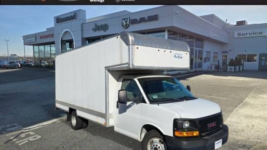 2014 GMC Savana Commercial Cutaway 3500 — Chassis Cab Truck — 40,310 mi — E. Providence, RI