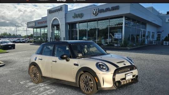 2022 MINI Hardtop Cooper S — Hatchback — 21,317 mi — E. Providence, RI