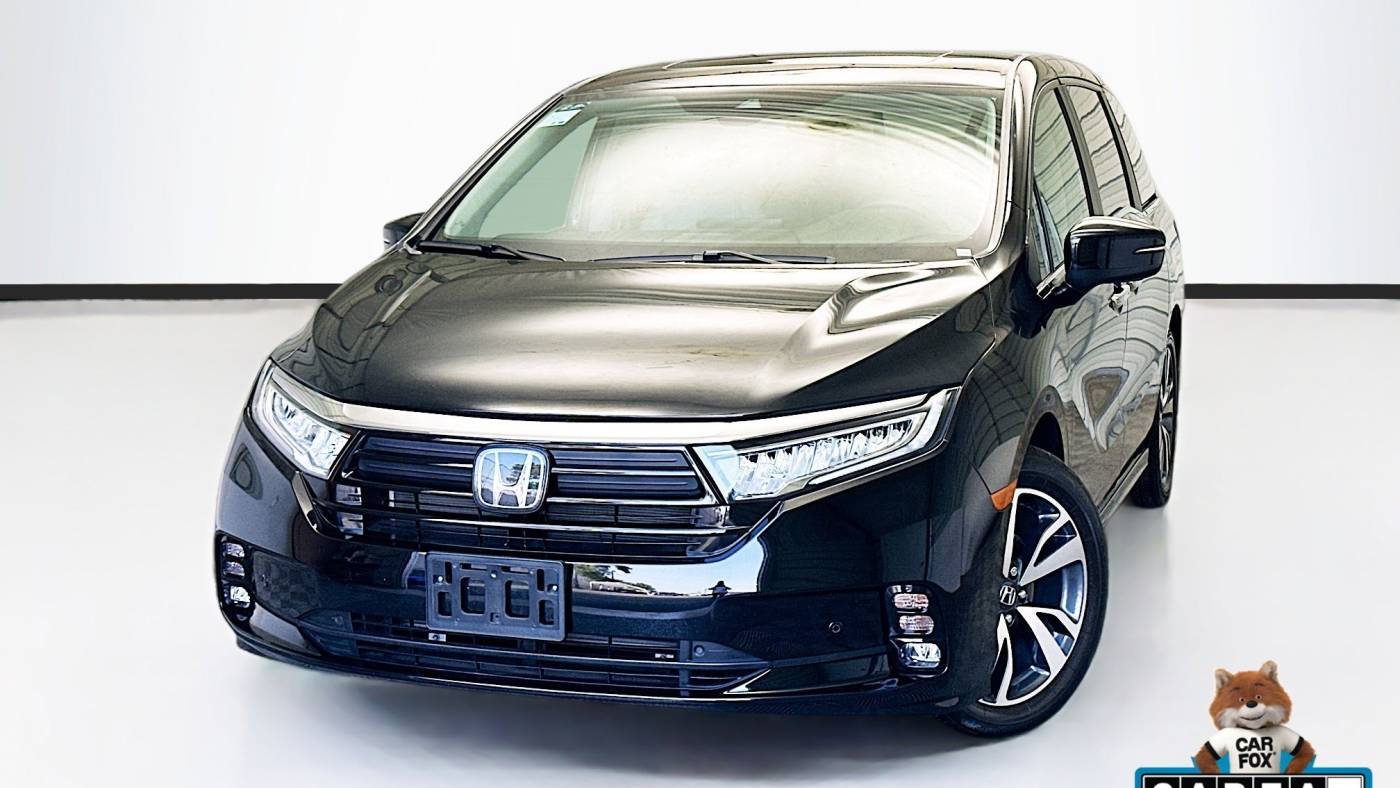 2022 Honda Odyssey Touring — Minivan — 15,390 mi — Montclair, CA