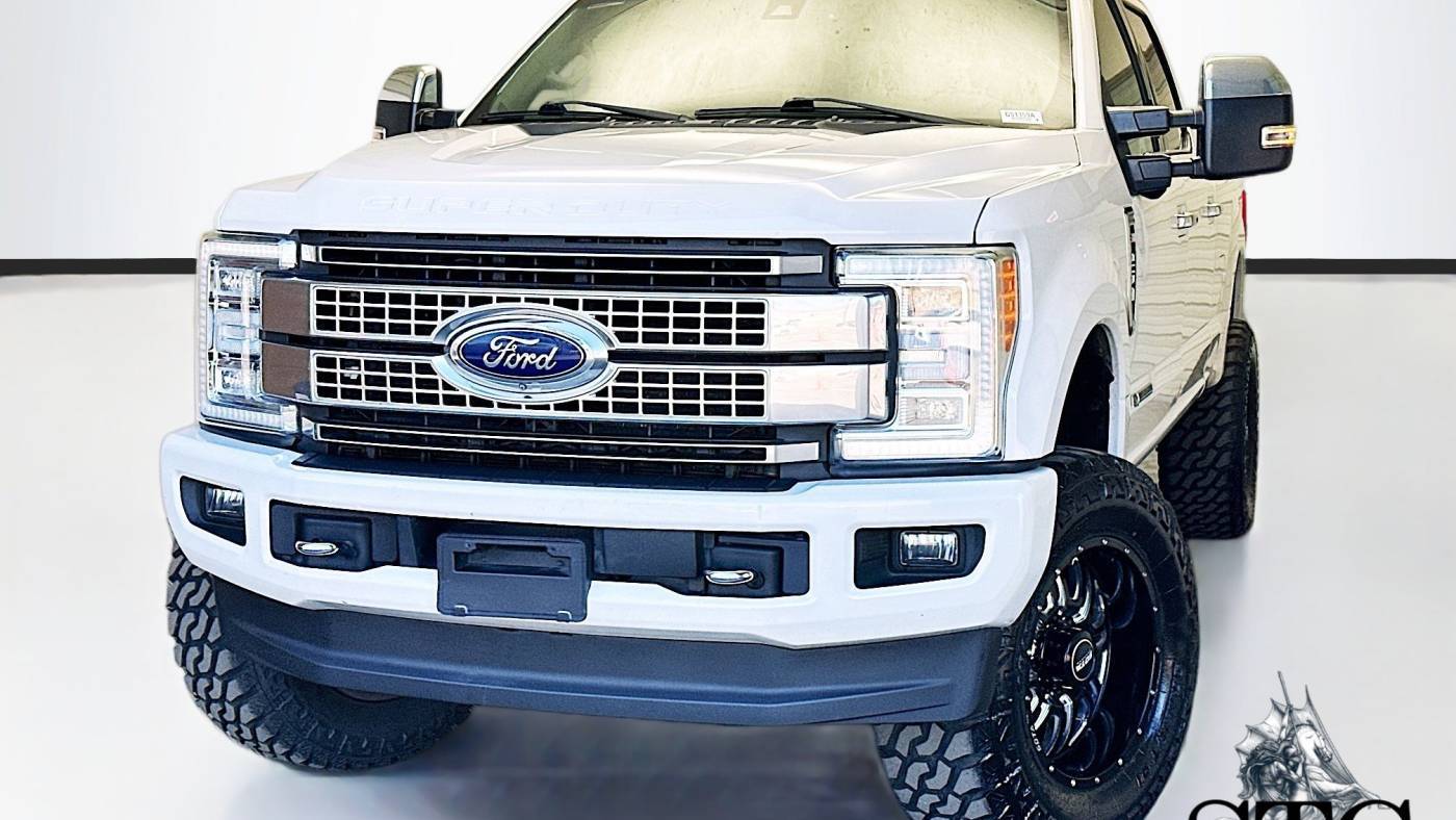 2018 Ford Super Duty F-250 Platinum — Pickup Truck — 132,813 mi — Montclair, CA