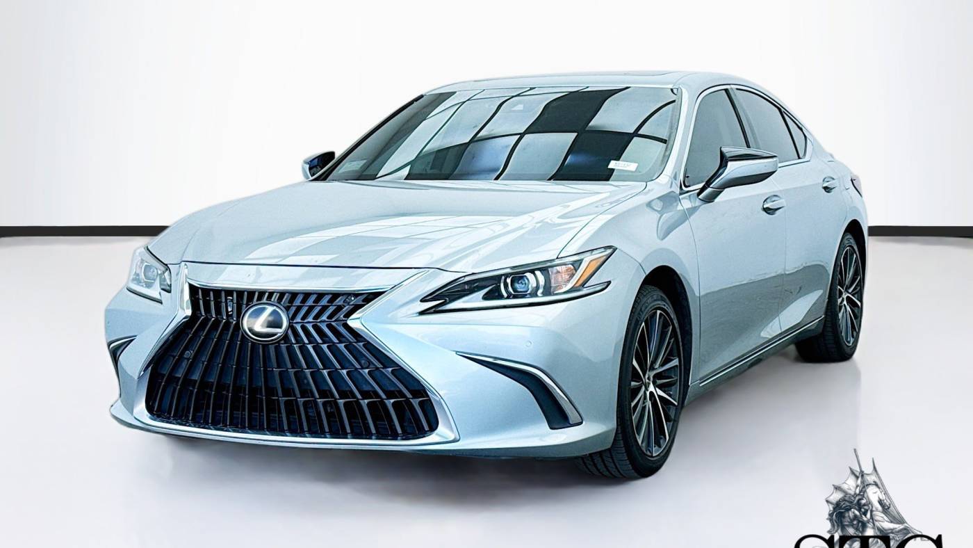 2022 Lexus ES ES 300h — Sedan — 62,155 mi — Montclair, CA