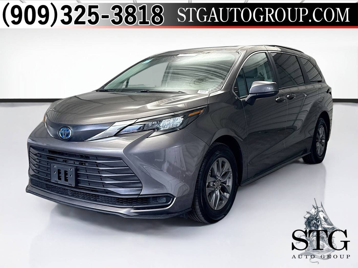 2024 Toyota Sienna LE — Minivan — 25,463 mi — Montclair, CA