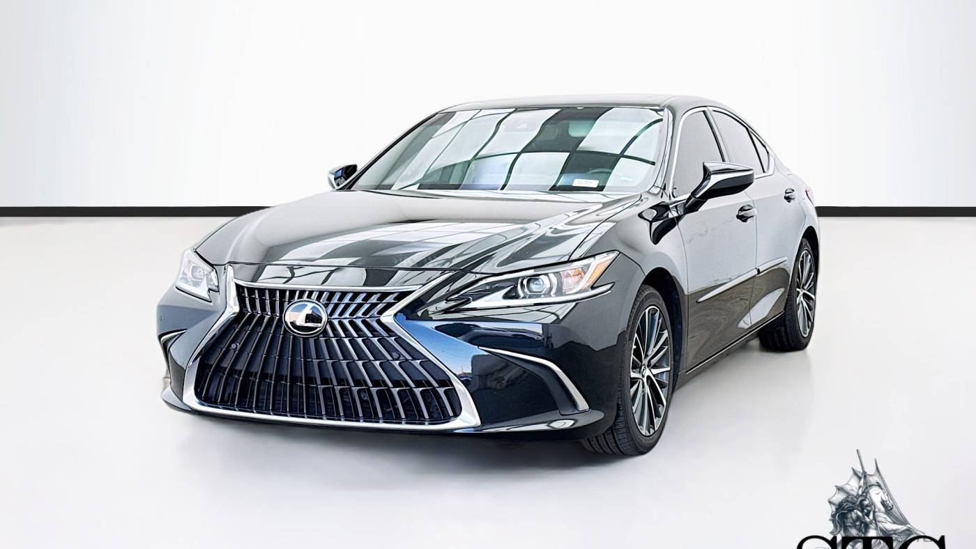 2022 Lexus ES ES 300h — Sedan — 73,200 mi — Montclair, CA
