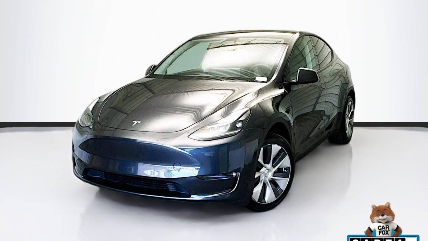 2024 Tesla Model Y Long Range — SUV — 6,938 mi — Montclair, CA
