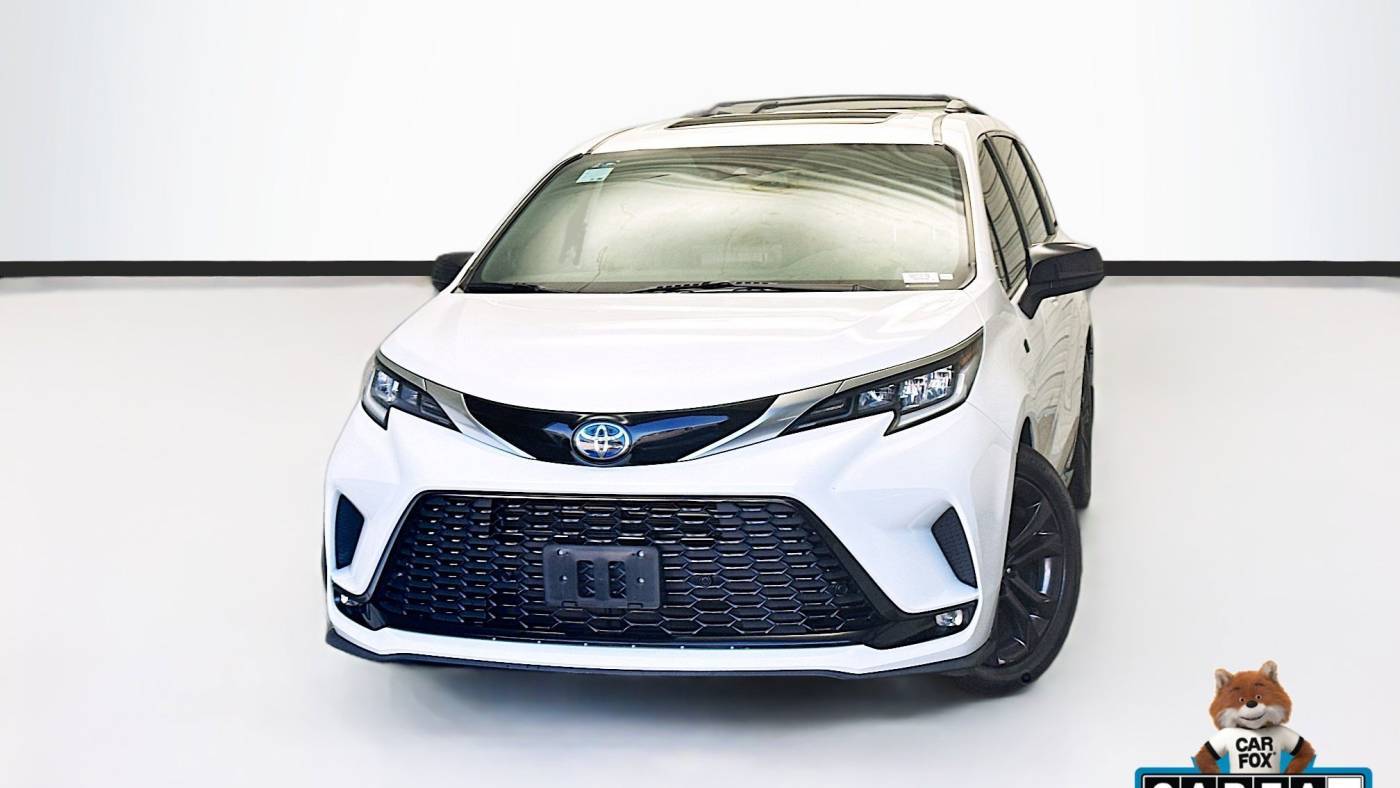 2021 Toyota Sienna XSE — Minivan — 55,599 mi — Montclair, CA