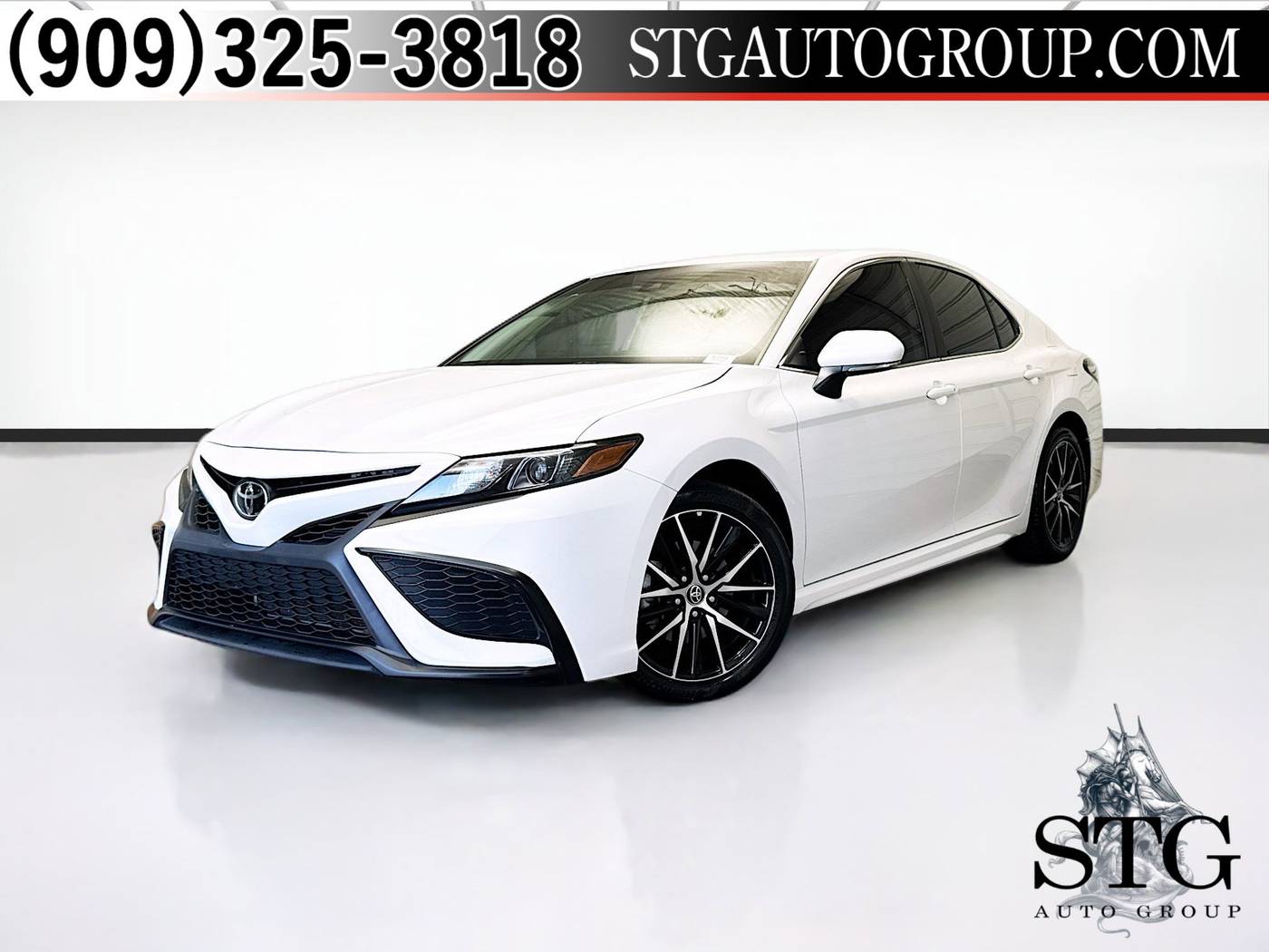 2024 Toyota Camry SE — Sedan — 33,491 mi — Montclair, CA