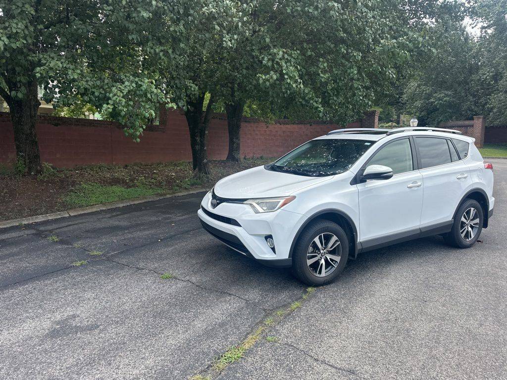 2018 Toyota RAV4 XLE — SUV — 82,179 mi — Knoxville, TN