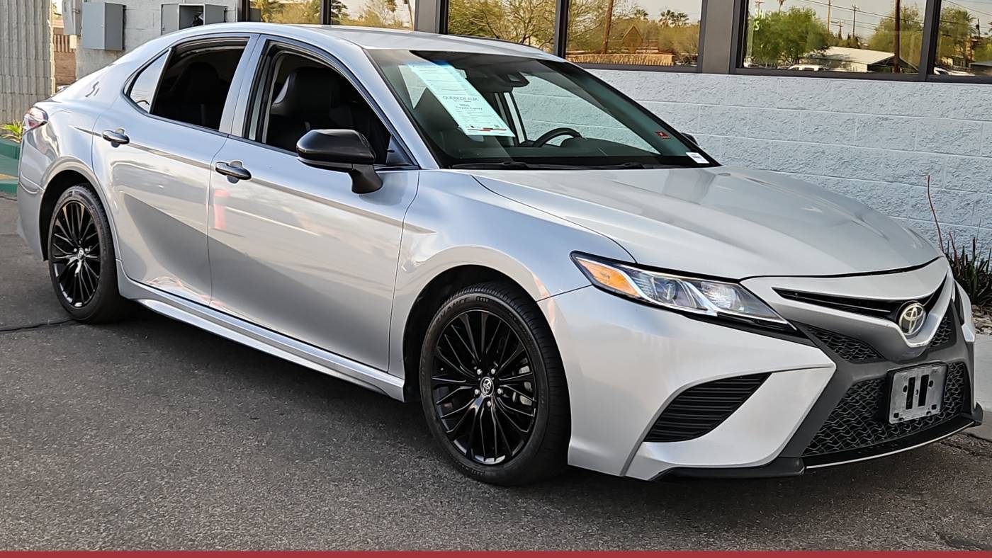 2020 Toyota Camry SE Nightshade