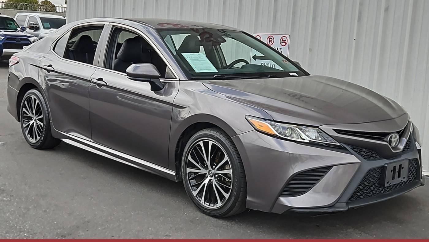 2019 Toyota Camry SE — Sedan — 111,396 mi — Tucson, AZ