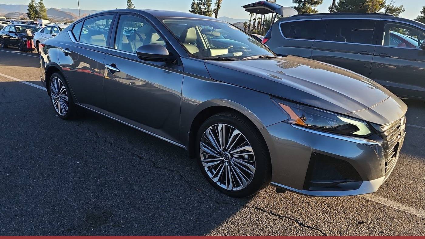 2024 Nissan Altima SL — Sedan — 10,423 mi — Tucson, AZ
