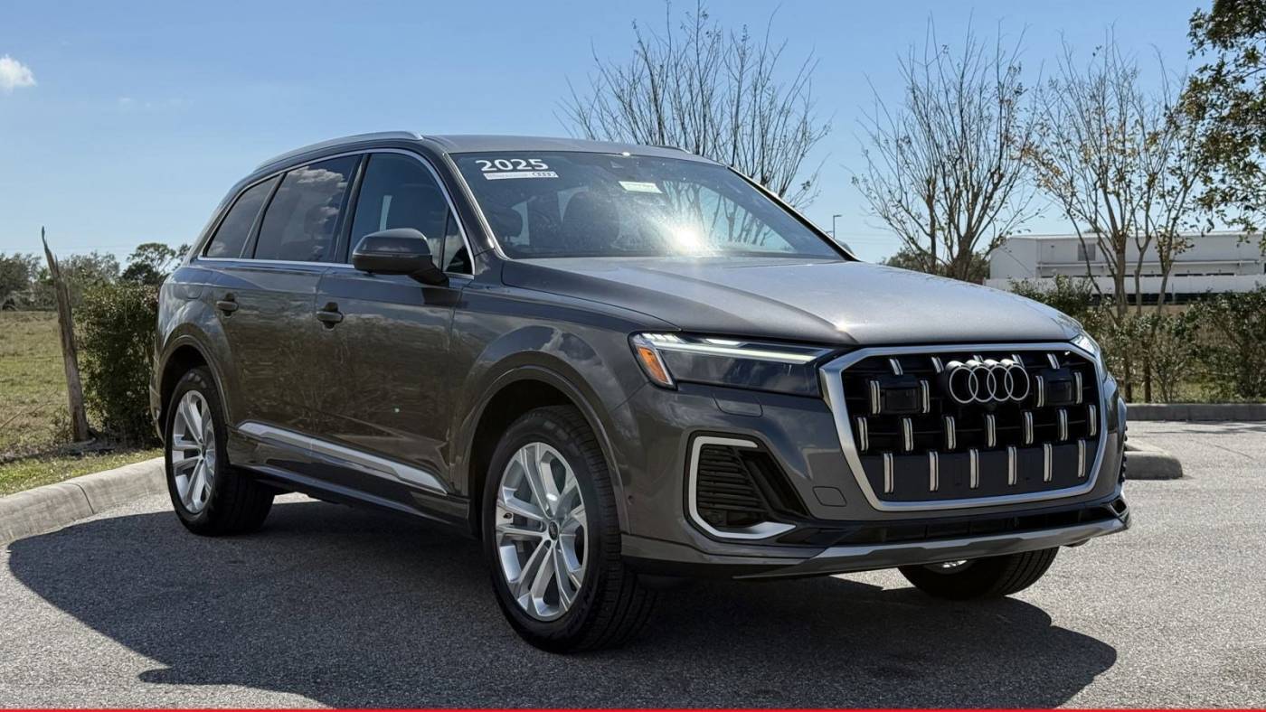 2025 Audi Q7 Premium — SUV — 3,443 mi — Sarasota, FL