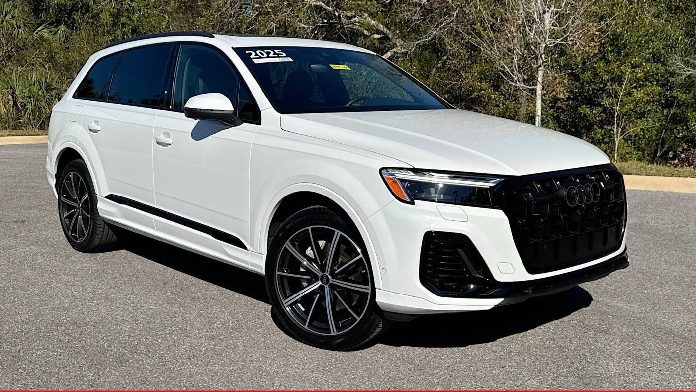 2025 Audi Q7 Premium Plus — SUV — 4,569 mi — Sarasota, FL