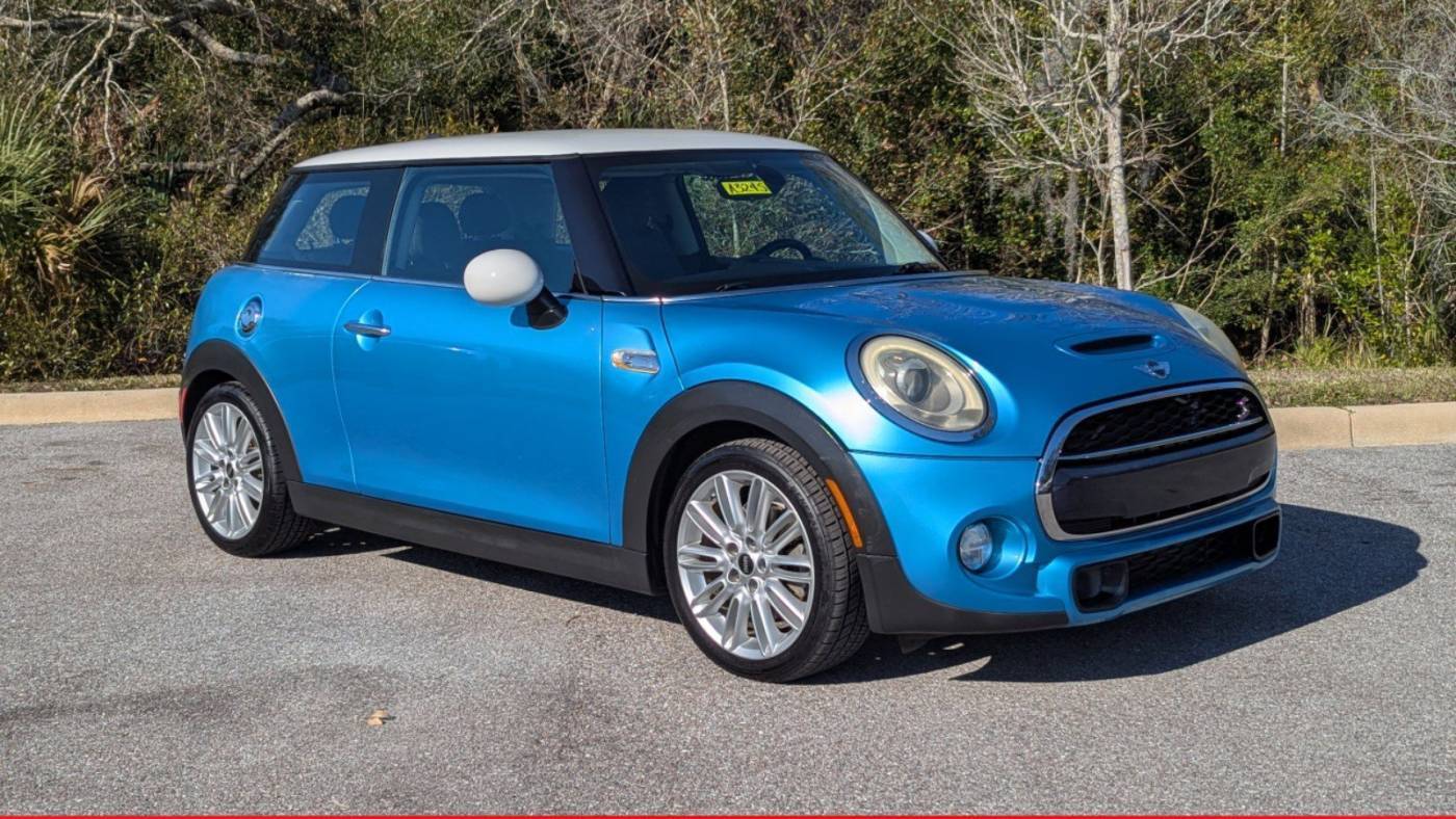 2015 MINI Hardtop Cooper S — Hatchback — 47,995 mi — Sarasota, FL