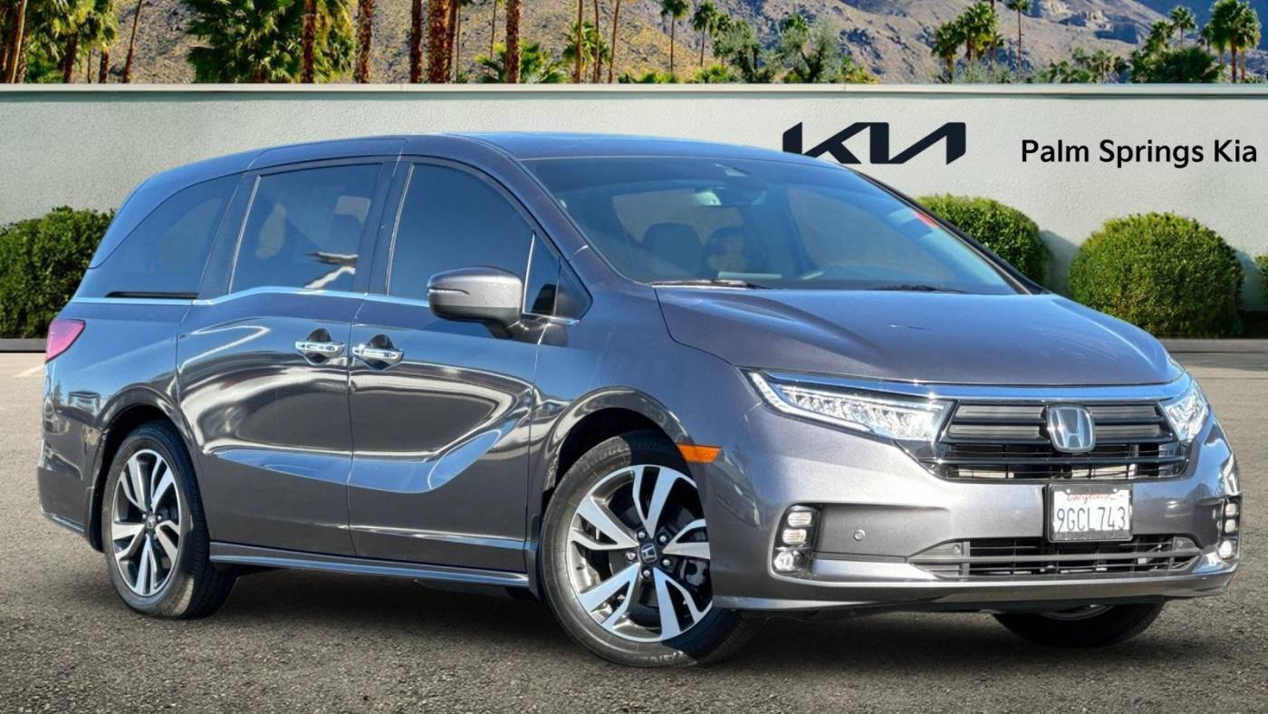 2023 Honda Odyssey Touring — Minivan — 17,171 mi — Cathedral City, CA