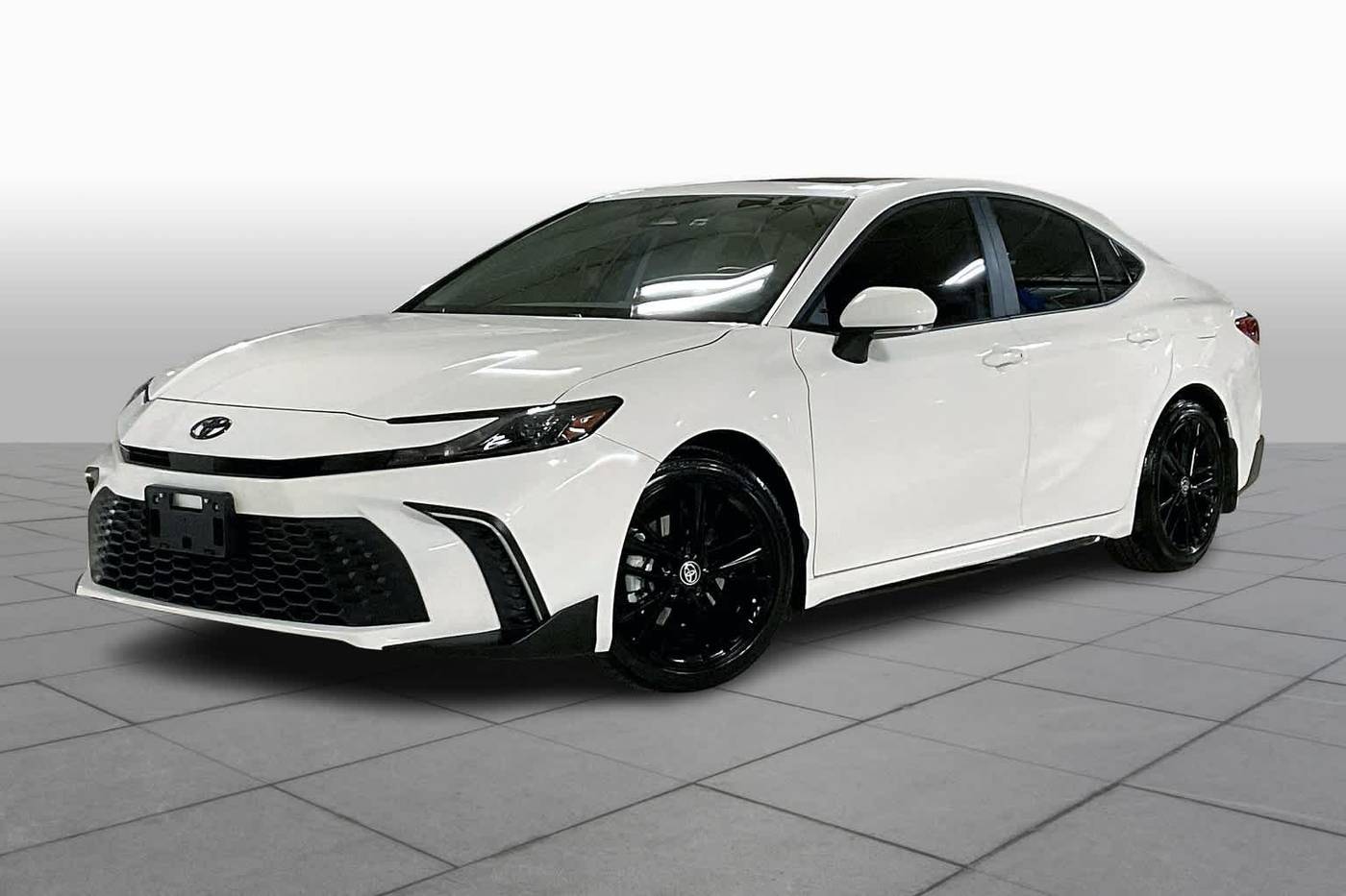 2025 Toyota Camry SE — Sedan — 3,778 mi — Arlington, TX