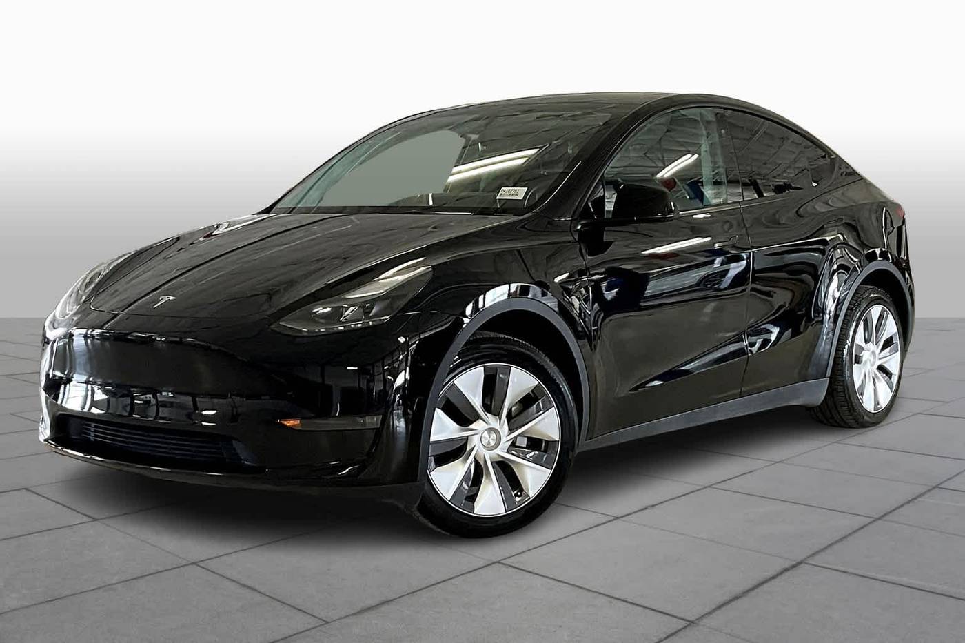 2023 Tesla Model Y Long Range — SUV — 21,646 mi — Arlington, TX