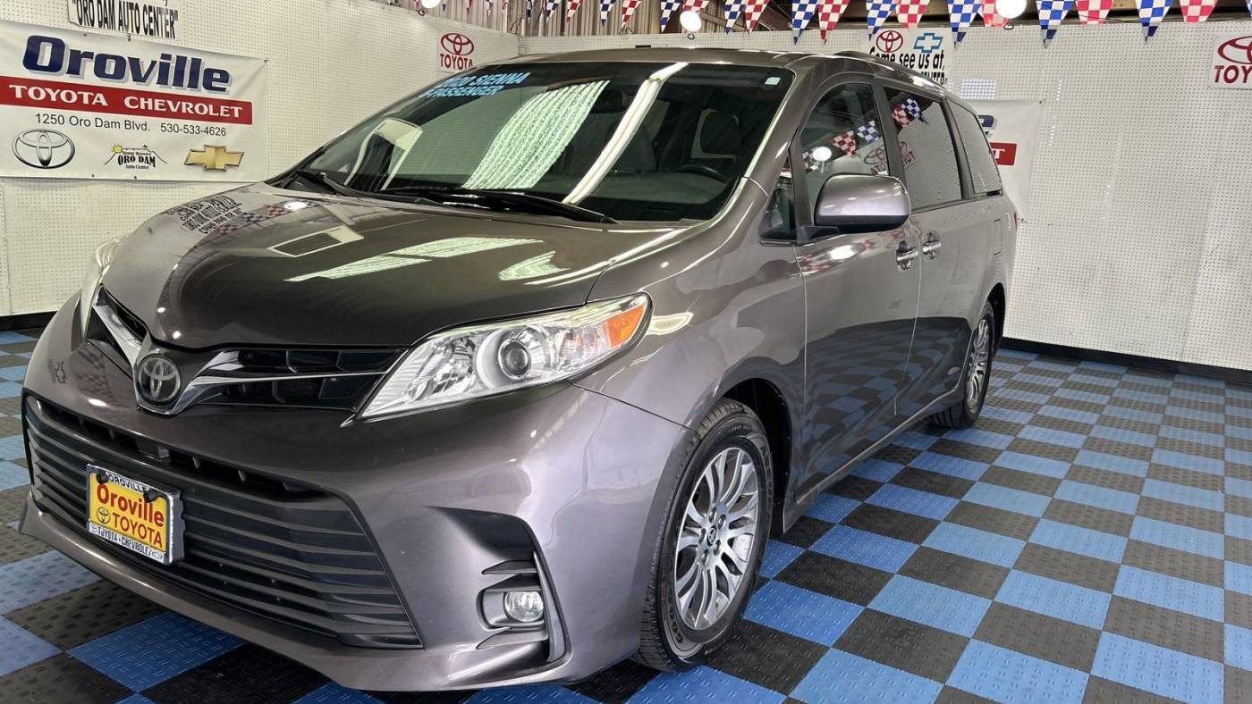 2020 Toyota Sienna XLE — Minivan — 65,245 mi — Oroville, CA