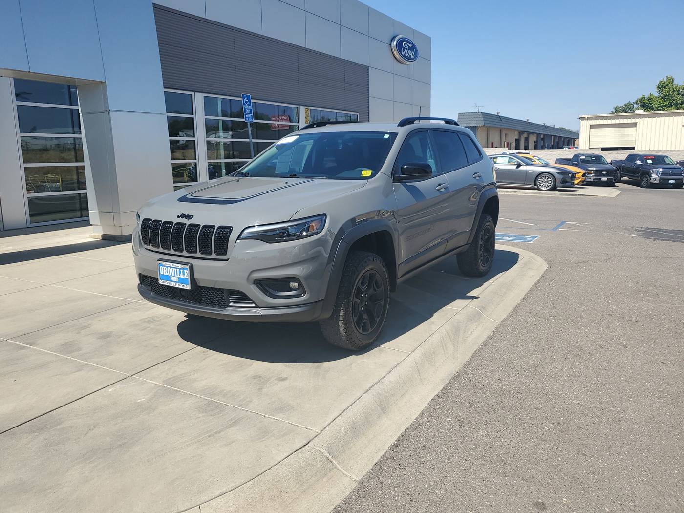 2022 Jeep Cherokee X — SUV — 27,281 mi — Oroville, CA