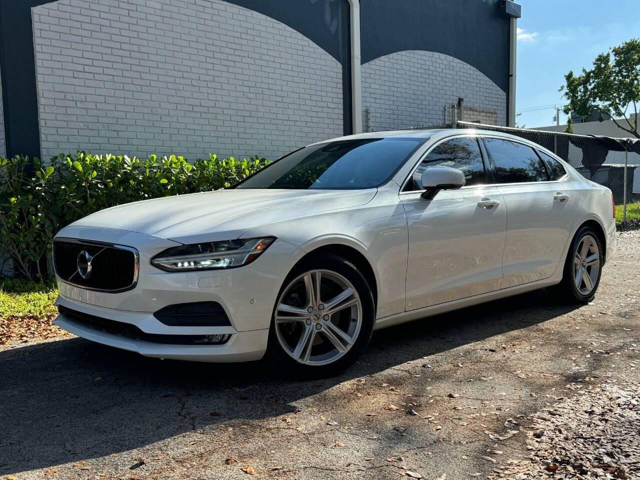 2018 Volvo S90 Momentum — Sedan — 82,956 mi — Hollywood, FL